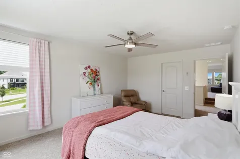5402 Peachtree Road Zionsville IN 46077
