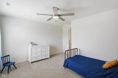 5402 Peachtree Road Zionsville IN 46077