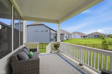 5402 Peachtree Road Zionsville IN 46077