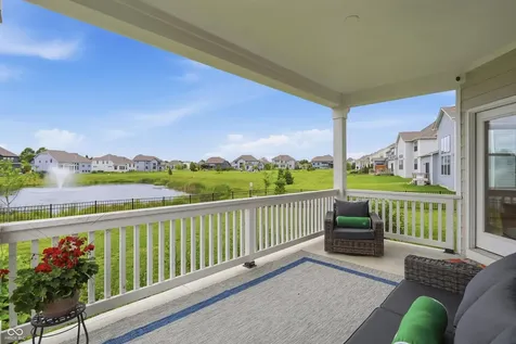 5402 Peachtree Road Zionsville IN 46077