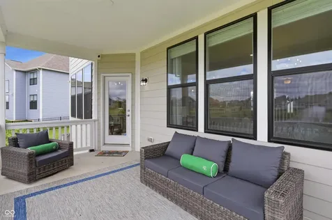 5402 Peachtree Road Zionsville IN 46077