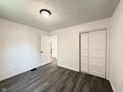 5115 E 20th Place Indianapolis IN 46218