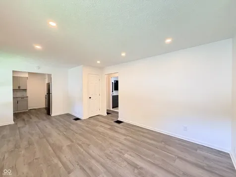 5115 E 20th Place Indianapolis IN 46218