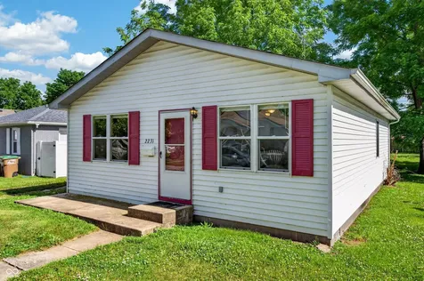 2231 Mapleton Court Columbus IN 47201