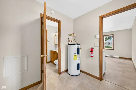 2231 Mapleton Court Columbus IN 47201