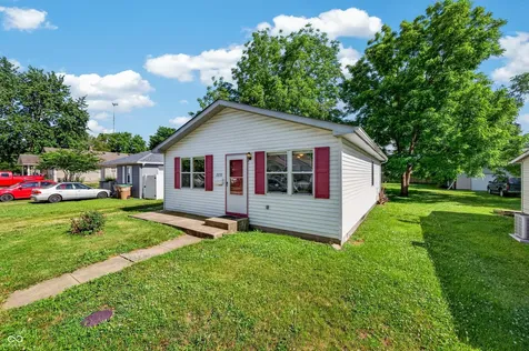 2231 Mapleton Court Columbus IN 47201