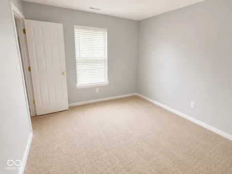 4262 Village Bend Drive Indianapolis IN 46254