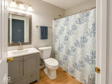 4262 Village Bend Drive Indianapolis IN 46254