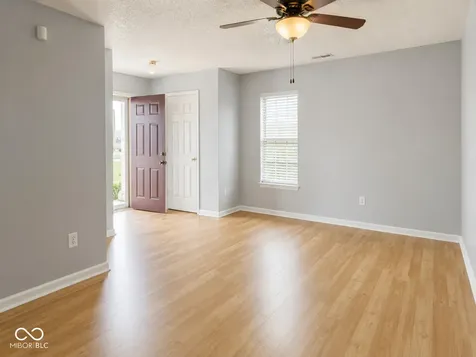 4262 Village Bend Drive Indianapolis IN 46254
