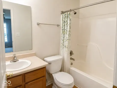 4262 Village Bend Drive Indianapolis IN 46254