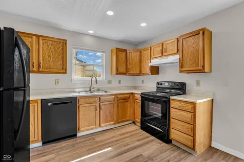 7549 Stockard Street Indianapolis IN 46239