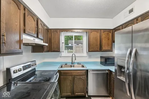 4311 Dahlia Court Indianapolis IN 46220