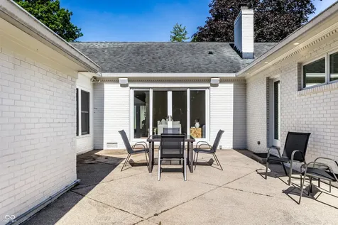 7265 N Illinois Street Indianapolis IN 46260