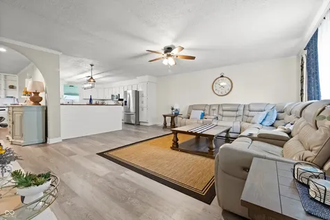 2945 N 275 E Crawfordsville IN 47933