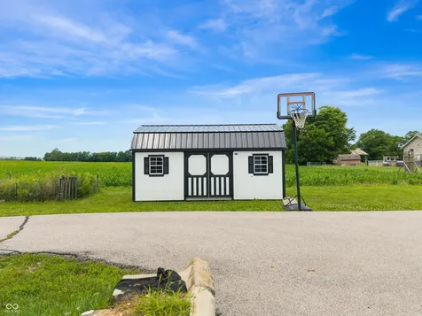 2945 N 275 E Crawfordsville IN 47933