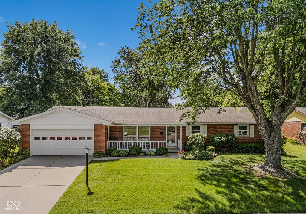 3142 Fairlawn Drive Columbus IN 47203