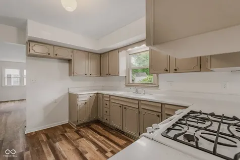 3142 Fairlawn Drive Columbus IN 47203
