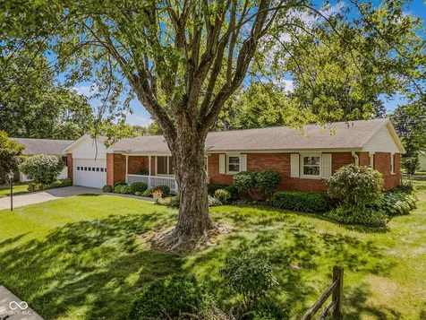 3142 Fairlawn Drive Columbus IN 47203