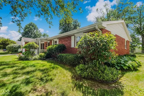 3142 Fairlawn Drive Columbus IN 47203