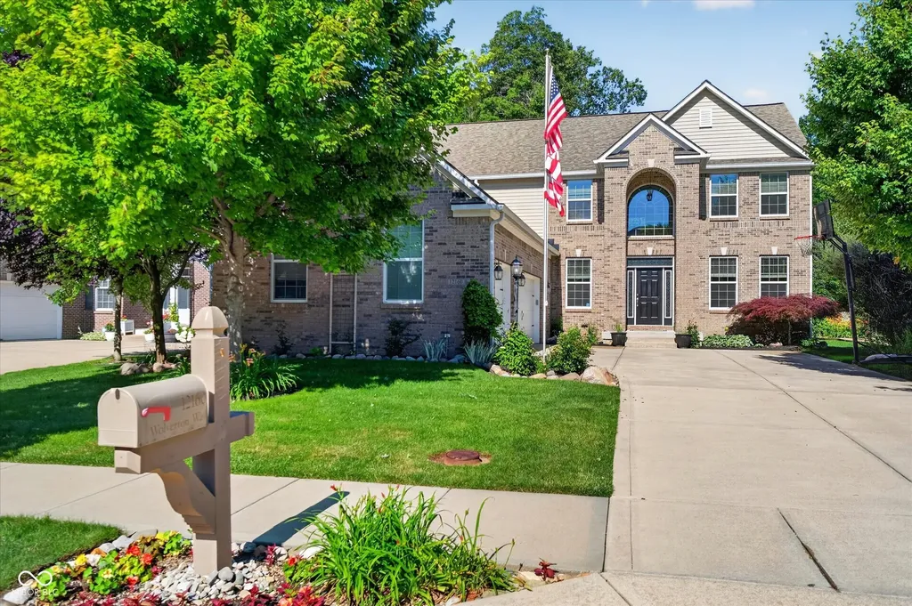 12160 Wolverton Way Fishers IN 46037