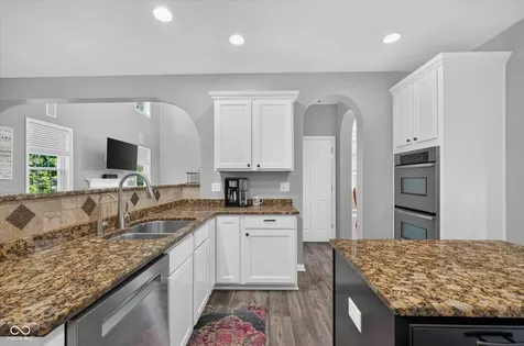 12160 Wolverton Way Fishers IN 46037
