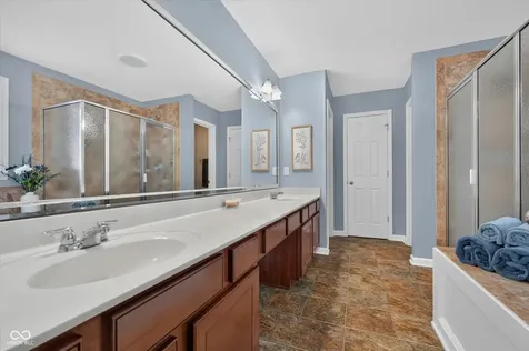 12160 Wolverton Way Fishers IN 46037