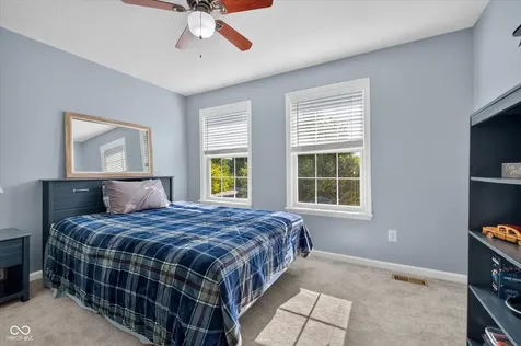 12160 Wolverton Way Fishers IN 46037
