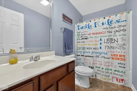 12160 Wolverton Way Fishers IN 46037