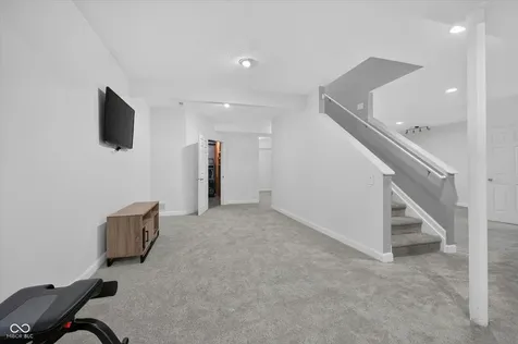 12160 Wolverton Way Fishers IN 46037