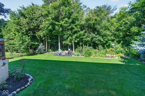 12160 Wolverton Way Fishers IN 46037