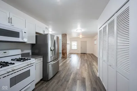 1738 Thaddeus Street Indianapolis IN 46203