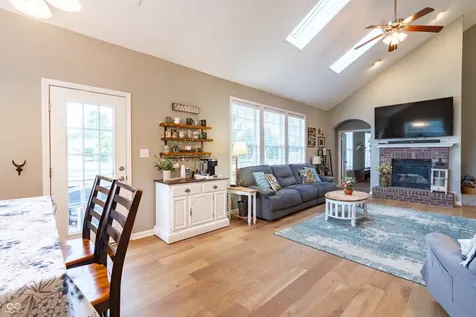 12447 Eddington Place Fishers IN 46037