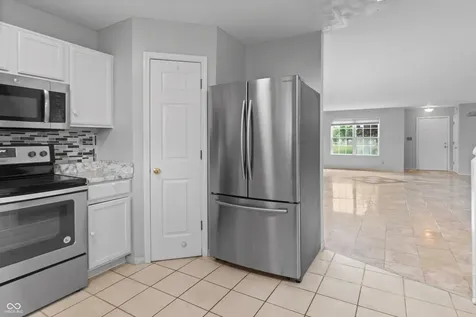 5636 Glen Canyon Drive Indianapolis IN 46237