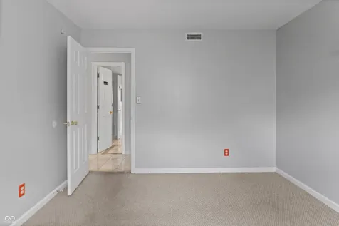 5636 Glen Canyon Drive Indianapolis IN 46237