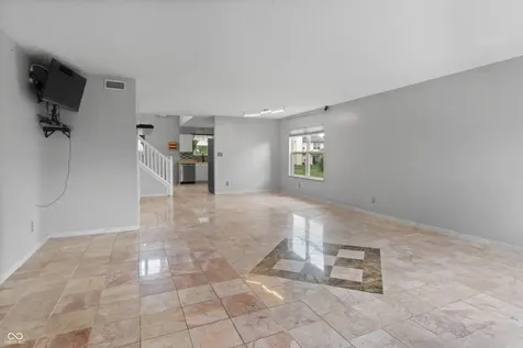 5636 Glen Canyon Drive Indianapolis IN 46237
