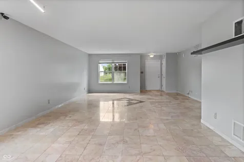 5636 Glen Canyon Drive Indianapolis IN 46237