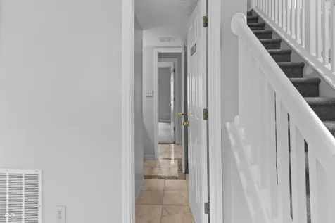 5636 Glen Canyon Drive Indianapolis IN 46237