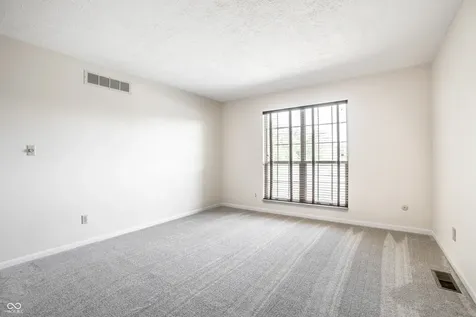 2554 Chaseway Court Indianapolis IN 46268