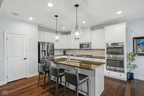 5061 Montview Way Noblesville IN 46062