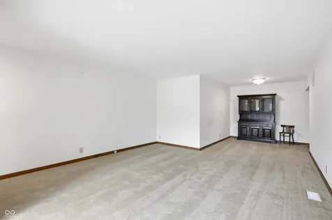 26 W Hill Valley Drive Indianapolis IN 46217
