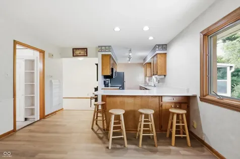 26 W Hill Valley Drive Indianapolis IN 46217