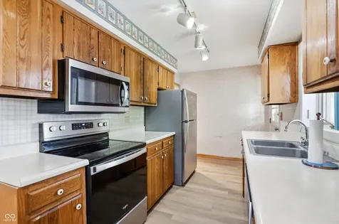 26 W Hill Valley Drive Indianapolis IN 46217