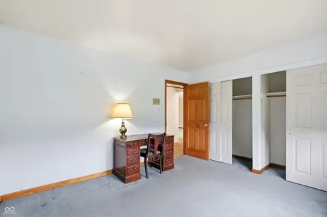 26 W Hill Valley Drive Indianapolis IN 46217