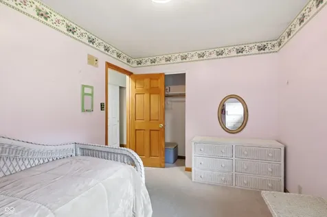 26 W Hill Valley Drive Indianapolis IN 46217