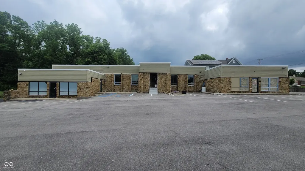 191 Us 31 S Greenwood IN 46142
