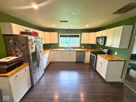 2311 N 500 W Columbus IN 47201