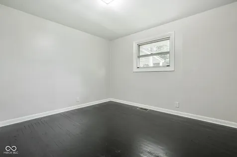7518 E 48th Street Indianapolis IN 46226