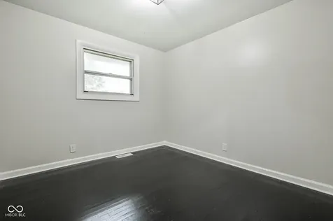 7518 E 48th Street Indianapolis IN 46226