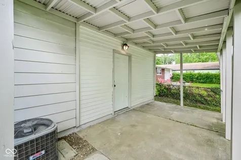 7518 E 48th Street Indianapolis IN 46226