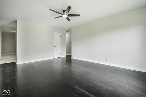 7518 E 48th Street Indianapolis IN 46226